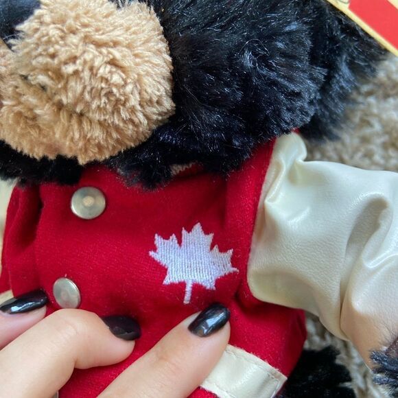NWT Creature Comforts Plush Black Bear 11”Canada Maple Leaf Stuffed - Picture 7 of 9
